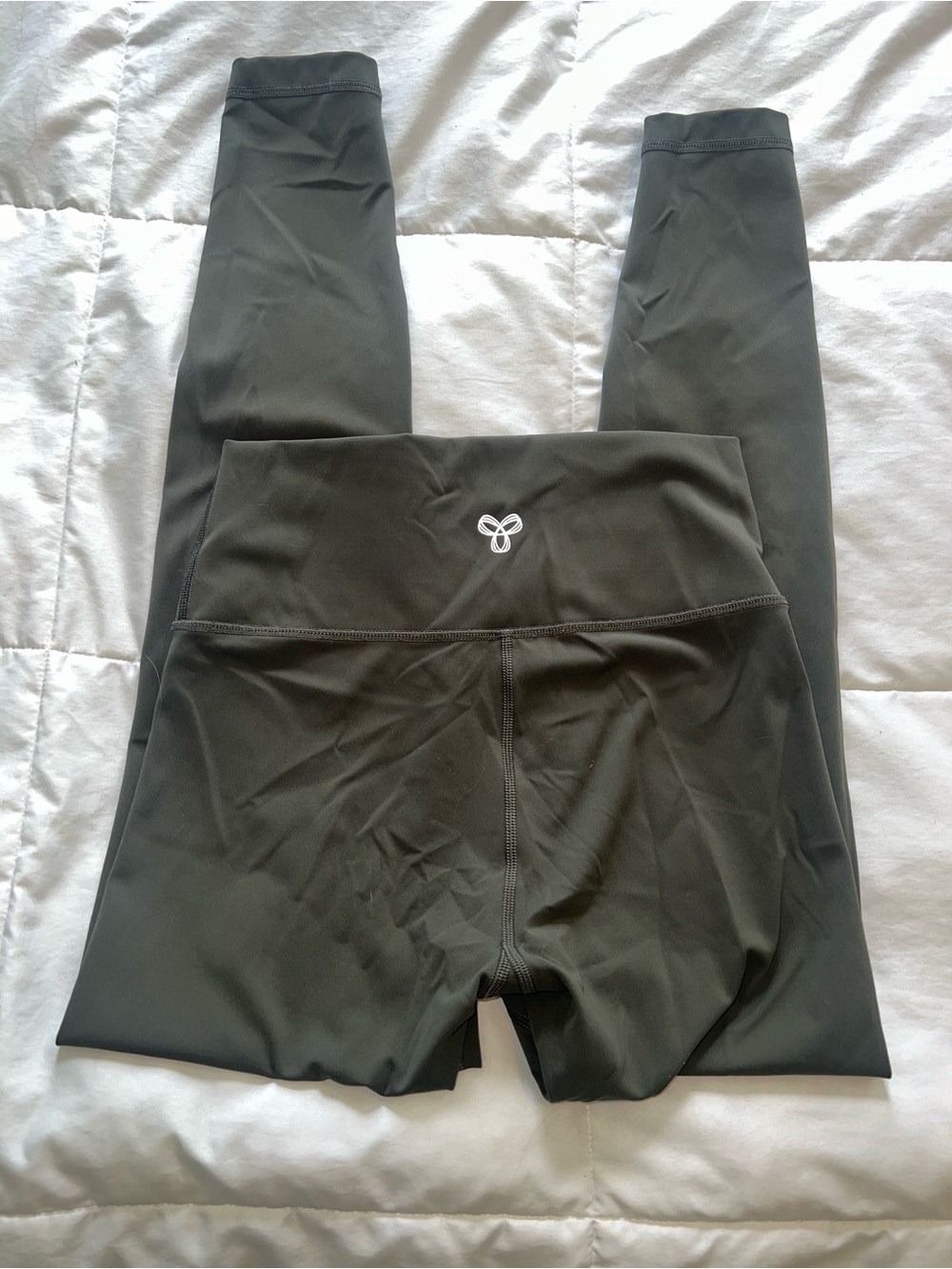 Aritzia dark cool green leggings